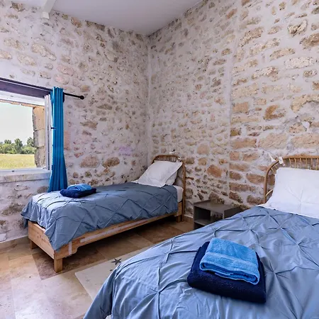 Daire Chateau Du Xviie Siecle - Piscine Petanque & Barbecue *