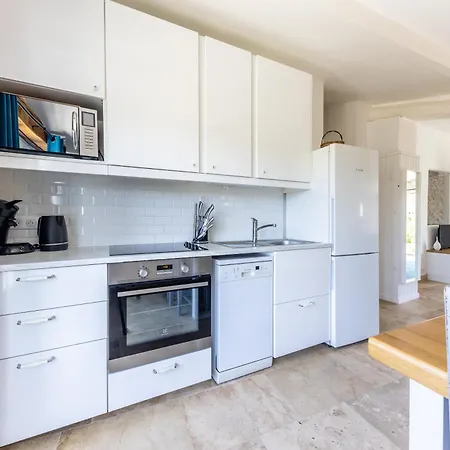 Chateau Du Xviie Siecle - Piscine Petanque & Barbecue * Saint-Just-Luzac