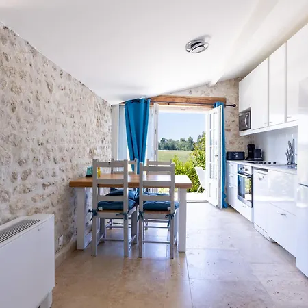 Chateau Du Xviie Siecle - Piscine Petanque & Barbecue 아파트 *