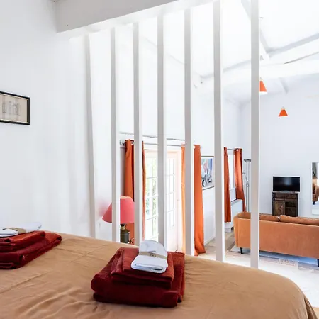 Chateau Du Xviie Siecle - Piscine Petanque & Barbecue * Saint-Just-Luzac