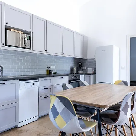 Chateau Du Xviie Siecle - Piscine Petanque & Barbecue 아파트