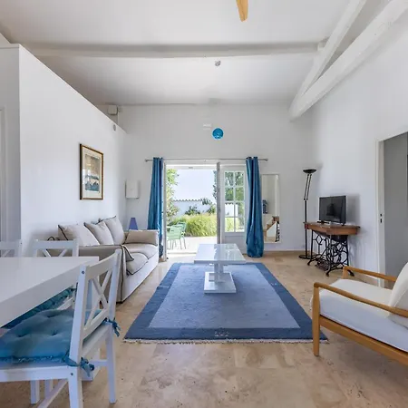 Chateau Du Xviie Siecle - Piscine Petanque & Barbecue *