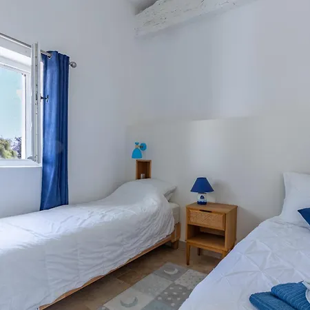 Chateau Du Xviie Siecle - Piscine Petanque & Barbecue 아파트