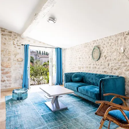 Chateau Du Xviie Siecle - Piscine Petanque & Barbecue *