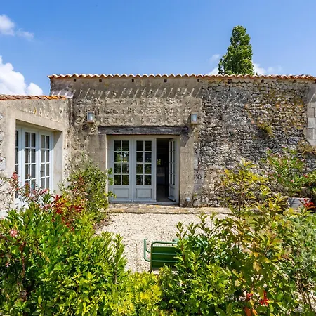 Chateau Du Xviie Siecle - Piscine Petanque & Barbecue Saint-Just-Luzac